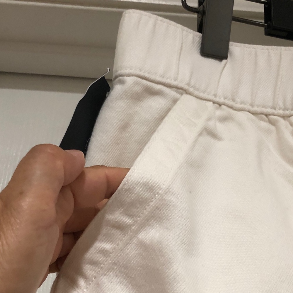 Women's White Elastic Waist Shorts - Picture 2 of 12